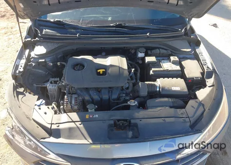 2019 Hyundai Elantra Se z USA, uszkodzony, nr VIN KMHD74LF4KU810842